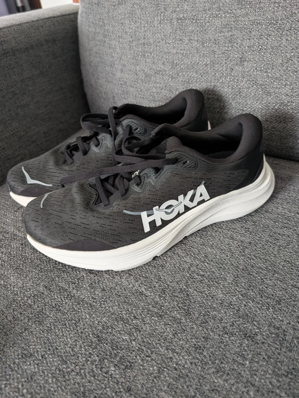 Hoka sleek runner